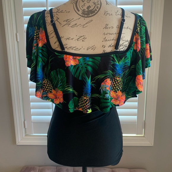 Floral Ruffle one piece Bathing Suit - Picture 3 of 3